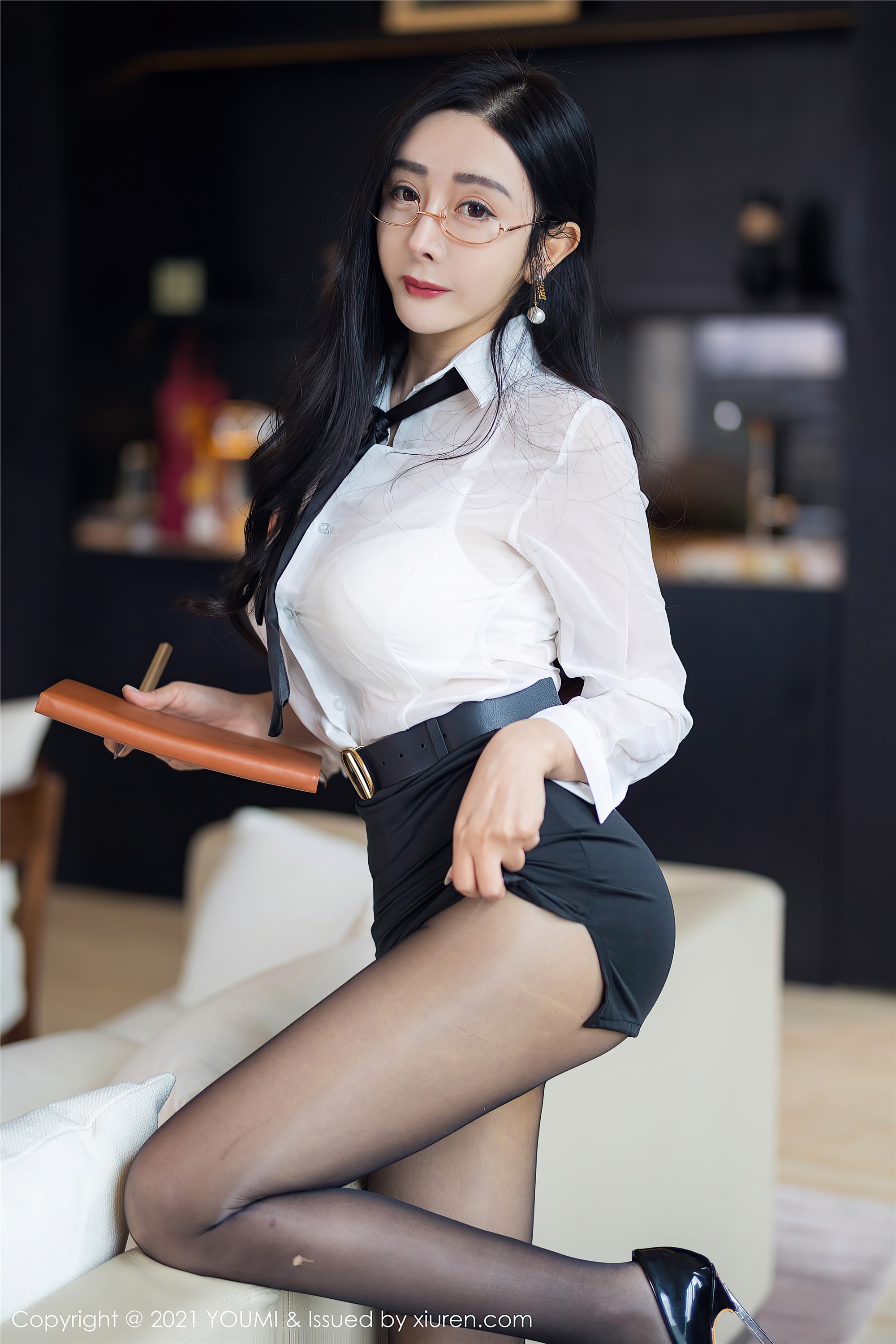 YouMi 尤蜜荟 2021.11.26 Vol.723 允爾